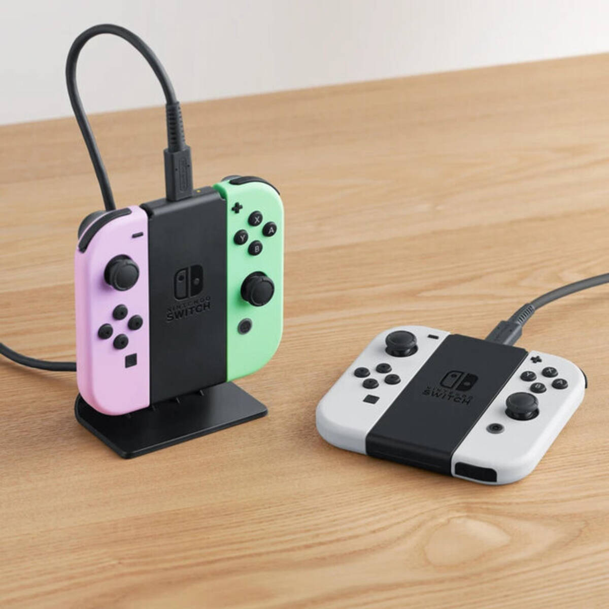 複数持ちに便利！ニンテンドースイッチ「Joy-Con充電スタンド（2way 