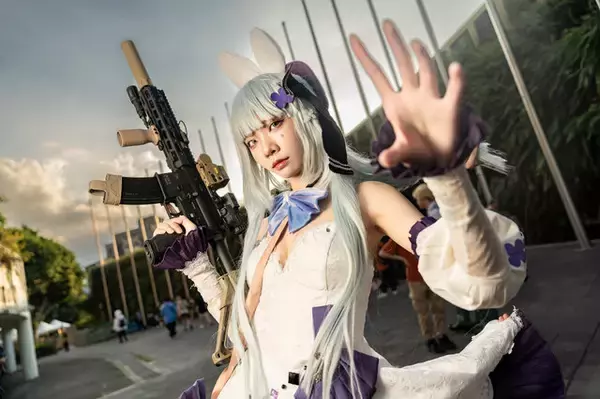 「【コスプレ】すらっとした肢体でアクションポーズをバシッと決める！台湾の『ドルフロ』レイヤーが輝いていた【写真6枚】」の画像