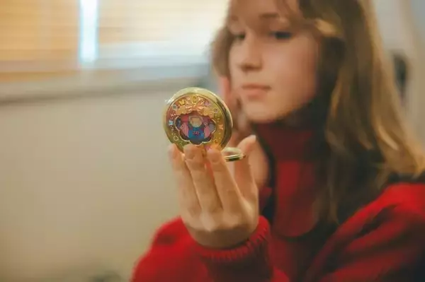 「“おくりもの”にピッタリな『MOTHER』新グッズが多数登場！『2』ロゴラグマットをはじめ、どせいさんのシルバーピアスやギフトバッグなど」の画像