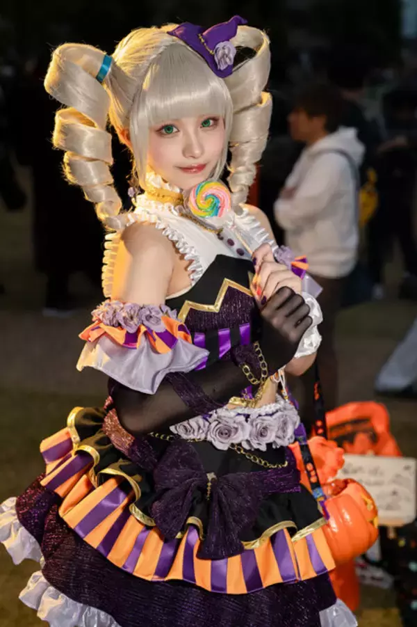 「【コスプレ】「お菓子をくれてもイタズラしちゃうぞ」お菓子片手に愛嬌たっぷりのユリカ様が可愛すぎる！人気レイヤー・猫乃うた【写真8枚】」の画像