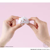 「「ちいかわ」がもっちり柔らかな触り心地のソフビ人形「もっちりころりん♪」に登場！もちもちほっぺが可愛いハチワレ、うさぎなど全8種」の画像7