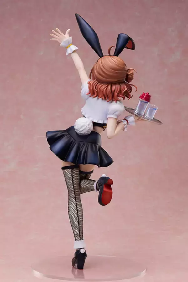 「『学マス』公式描き下ろしバニー衣装の「花海佑芽」が1/4スケールフィギュア化！実布製の網タイツがリアルな存在感を演出」の画像