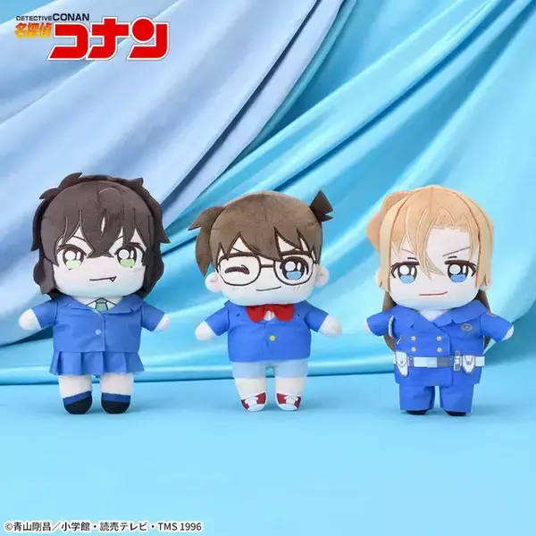 「「名探偵コナン」30周年記念の小さくなった「江戸川コナン」フィギュアほか、注目のアイテム多数！“アポトキシン”クッションなどユニークな雑貨も」の画像
