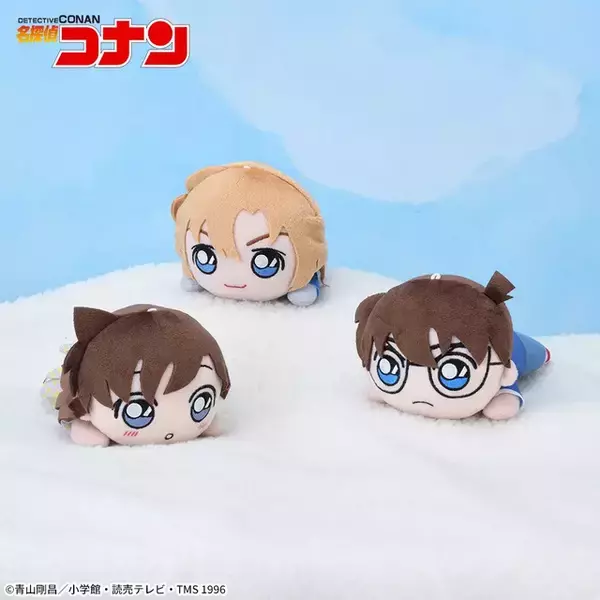 「「名探偵コナン」30周年記念の小さくなった「江戸川コナン」フィギュアほか、注目のアイテム多数！“アポトキシン”クッションなどユニークな雑貨も」の画像