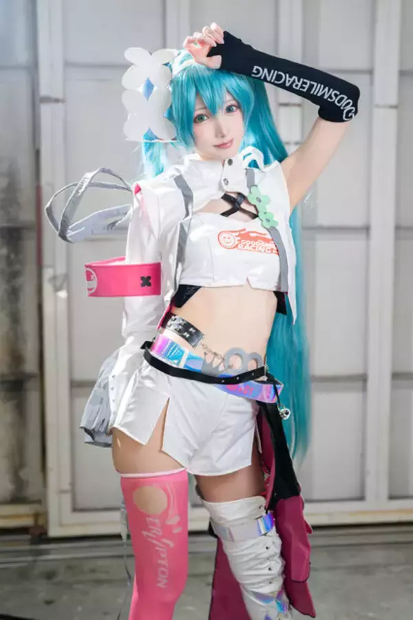 「【コスプレ】3月9日は初音ミクの日！通常衣装にレースクイーン、ラビットホールまで多彩な魅力を味わえるコスプレまとめ【写真47枚】」の画像