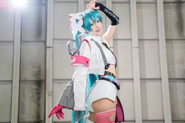 「【コスプレ】3月9日は初音ミクの日！通常衣装にレースクイーン、ラビットホールまで多彩な魅力を味わえるコスプレまとめ【写真47枚】」の画像