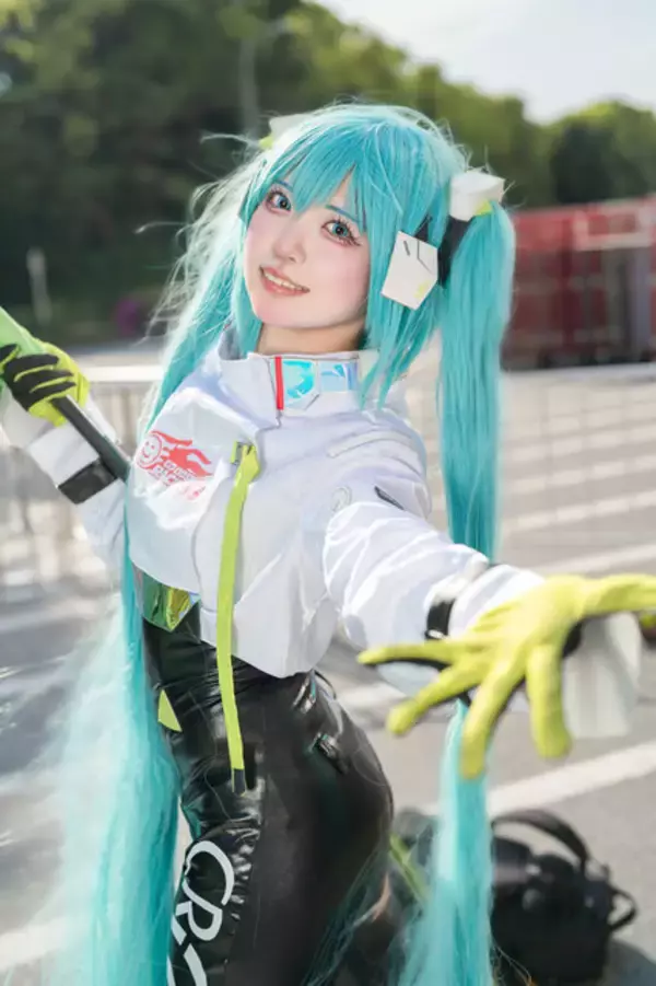 「【コスプレ】3月9日は初音ミクの日！通常衣装にレースクイーン、ラビットホールまで多彩な魅力を味わえるコスプレまとめ【写真47枚】」の画像