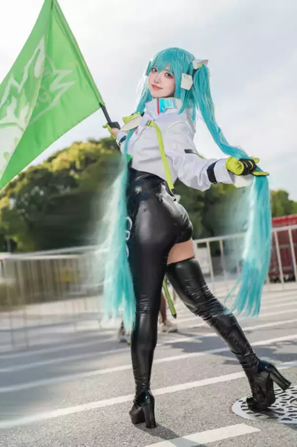 「【コスプレ】3月9日は初音ミクの日！通常衣装にレースクイーン、ラビットホールまで多彩な魅力を味わえるコスプレまとめ【写真47枚】」の画像