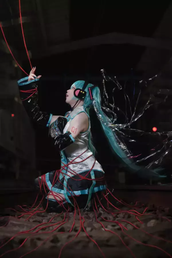 「【コスプレ】3月9日は初音ミクの日！通常衣装にレースクイーン、ラビットホールまで多彩な魅力を味わえるコスプレまとめ【写真47枚】」の画像