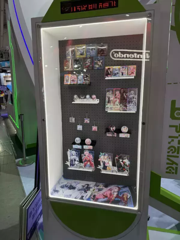 「【コスプレ】2ショット撮影ができた『鳴潮』ブース！スレンダーな美脚が光る千咲の美女レイヤーが素晴らしい【台北ゲームショウ2026】」の画像