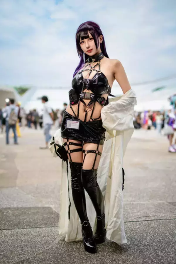 「【コスプレ】台湾美女による『NIKKE』ミハラが、百点満点な魅惑ボディ！【写真10枚】」の画像
