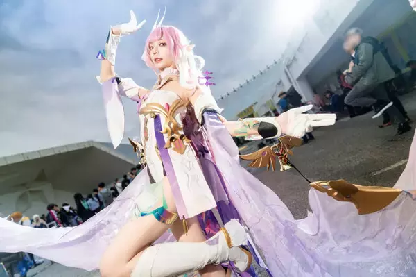 「【コスプレ】台湾美女の『崩壊3rd』エリシアが舞う！スラリとした細身の長身を活かした美しいポージングが躍動する【写真9枚】」の画像