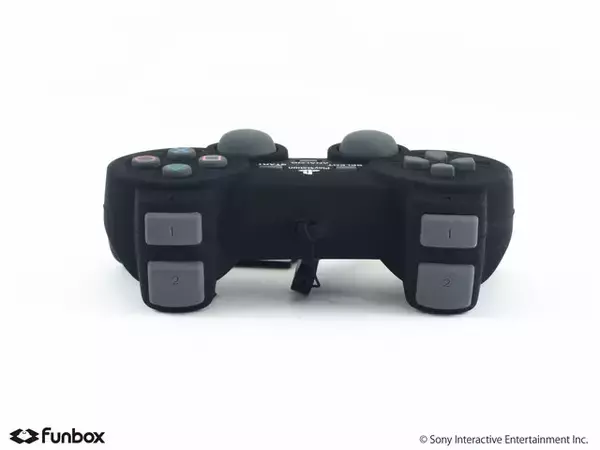 「初代「PlayStation」のコントローラーを再現！「シリコーンポーチ DUALSHOCK」が3月17日より発売」の画像