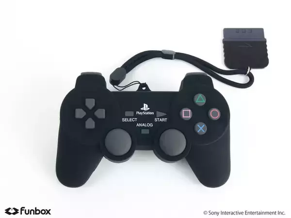 「初代「PlayStation」のコントローラーを再現！「シリコーンポーチ DUALSHOCK」が3月17日より発売」の画像