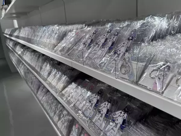 「ぶいすぽっ！「SHIBUYA TSUTAYA」ポップアップイベントでは“今”と“これから”を表現…19名のスタンディが並ぶ壮観な空間をレポート！」の画像