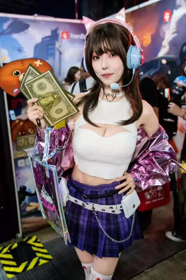 「【コスプレ】猫耳ヘッドセットとミニスカ×ニーハイが抜群に可愛い！人気の台湾美女レイヤーがTGSで美スタイルを披露【写真10枚】」の画像