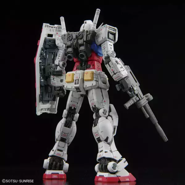 「ガンプラ「RG RX-78-2 ガンダム Ver.2.0」が発売！「憧れと進化を紡ぎ、たどり着いた新たなるリアル」」の画像