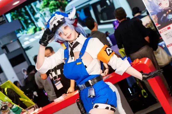 【コスプレ】中国屈指の美女レイヤーがミニ丈の衣装で魅せる！日本ゲーム大賞「フューチャー部門」受賞『無限大ANANTA』のブースレポ【写真19枚】