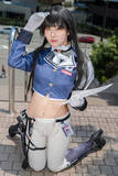 「【コスプレ】『NIKKE』マルチャーナのミリタリー風衣装をビシッと着こなす！クール＆セクシーな人気レイヤー・山中おくら」の画像4