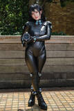 「【コスプレ】黒の全身スーツが美スタイルを際立たせる！キレのあるアクションポーズで魅せる「GANTZ」レイカが美しい【写真9枚】」の画像3
