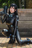 「【コスプレ】黒の全身スーツが美スタイルを際立たせる！キレのあるアクションポーズで魅せる「GANTZ」レイカが美しい【写真9枚】」の画像8