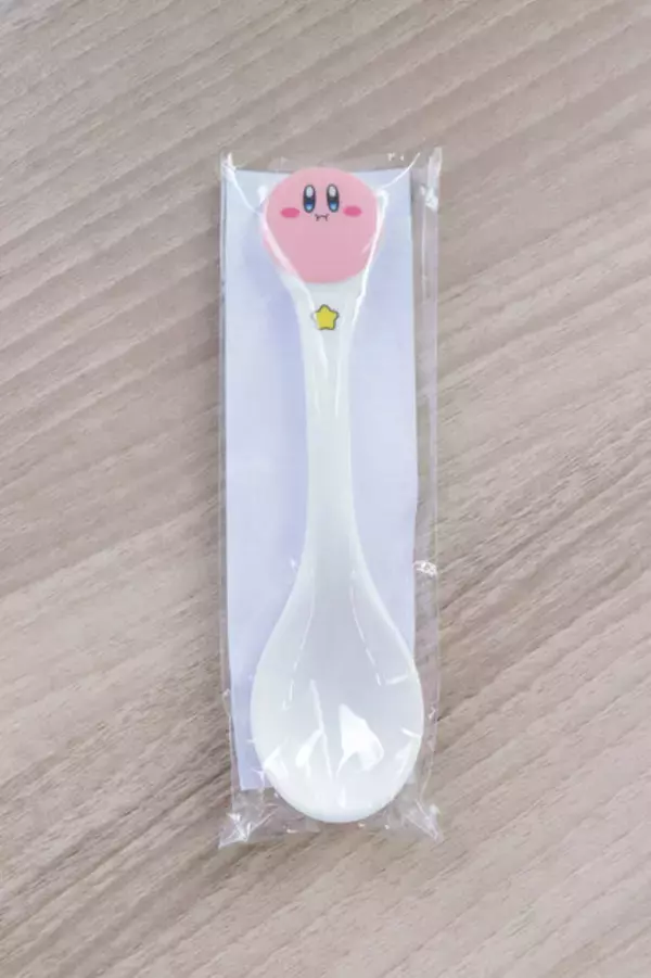 「「カービィたちの超まんぞくフェス」はパッケージがとっても可愛い！オリジナルスプーンも見逃せないコラボをご紹介【商品フォトレポート】」の画像