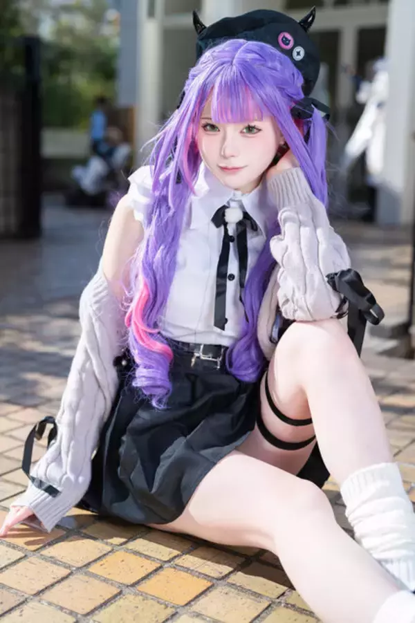 「【コスプレ】艶やかな黒髪×セーラー服が眩しい『鳴潮』千咲、トワ様や魅惑のバニー初音ミクまで「アコスタ池袋」美女レイヤー12選【写真53枚】」の画像