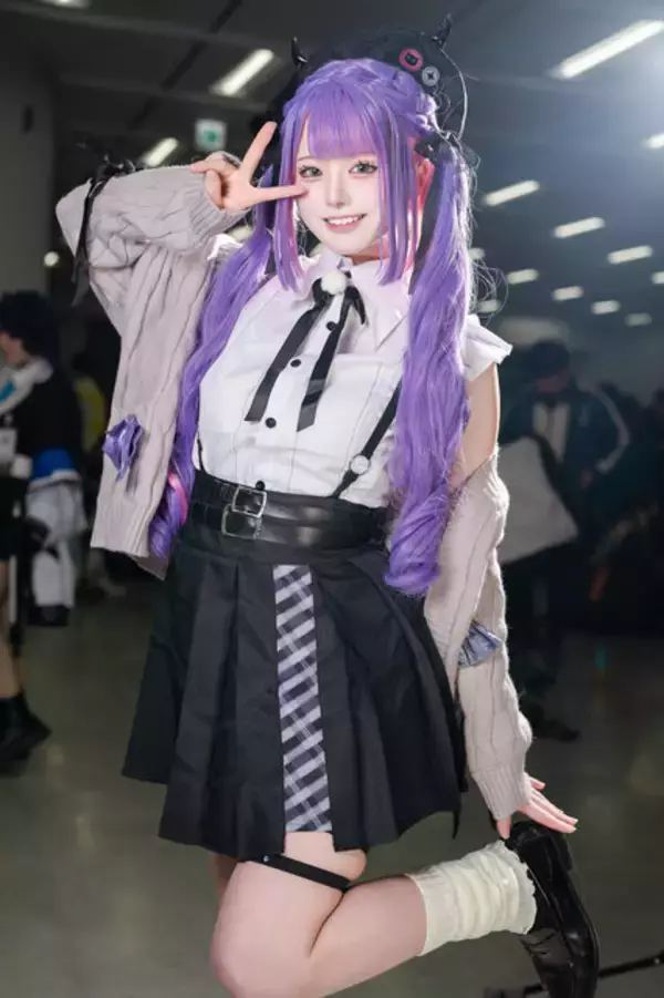「【コスプレ】艶やかな黒髪×セーラー服が眩しい『鳴潮』千咲、トワ様や魅惑のバニー初音ミクまで「アコスタ池袋」美女レイヤー12選【写真53枚】」の画像