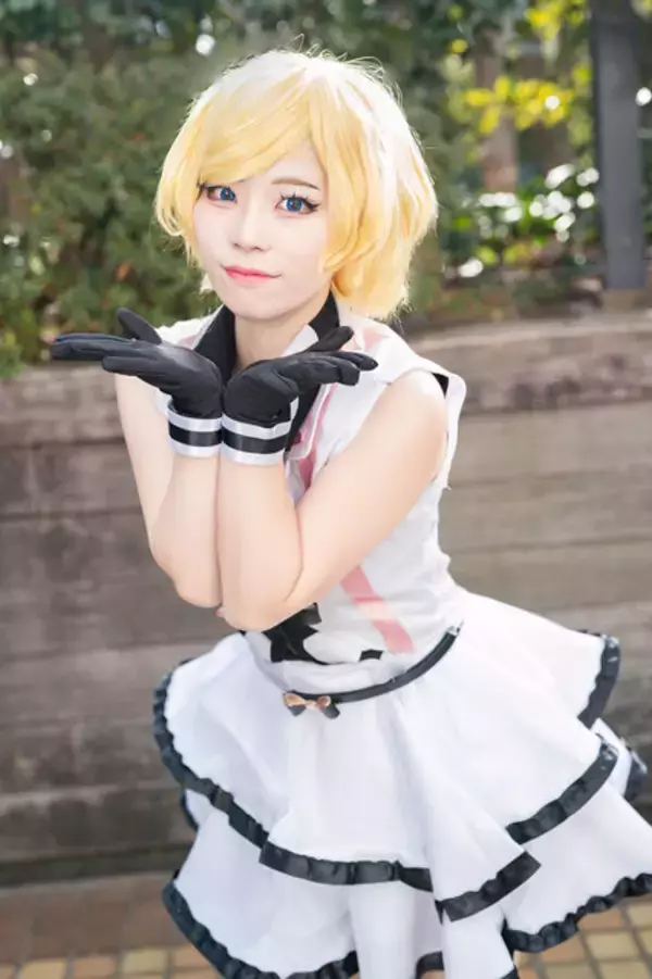 「【コスプレ】艶やかな黒髪×セーラー服が眩しい『鳴潮』千咲、トワ様や魅惑のバニー初音ミクまで「アコスタ池袋」美女レイヤー12選【写真53枚】」の画像