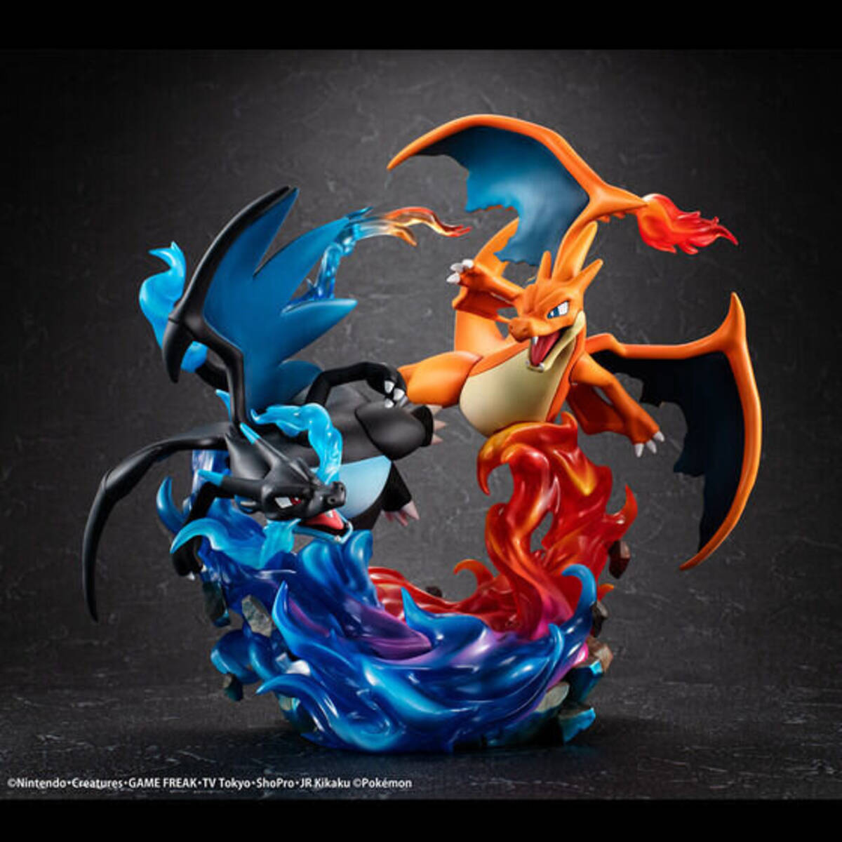 ポケモン』相対するメガリザードンX・Yが迫力満点！全高約210mm、360度 