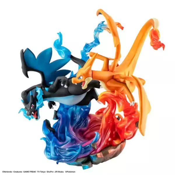 「『ポケモン』相対するメガリザードンX・Yが迫力満点！全高約210mm、360度どこから見ても楽しめる力強い造形で立体化」の画像