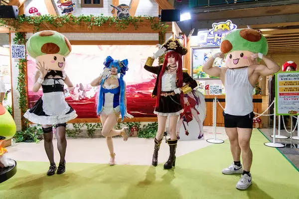 「【コスプレ】海賊とメイドのどちらがお好きですか？Xフォロワー約100万の中国美女が『キノコ伝説』ブースで圧倒的美貌をみせる【写真9枚】」の画像