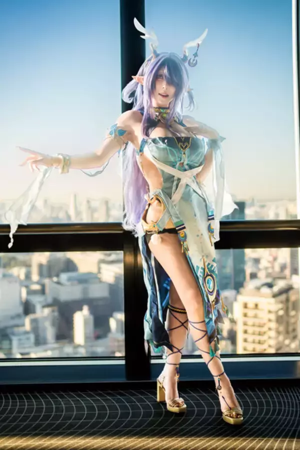 「【コスプレ】透明感あふれる美スタイルはまるで等身大フィギュア！『原神』聖女ラウマの美貌が異次元すぎた【写真8枚】」の画像