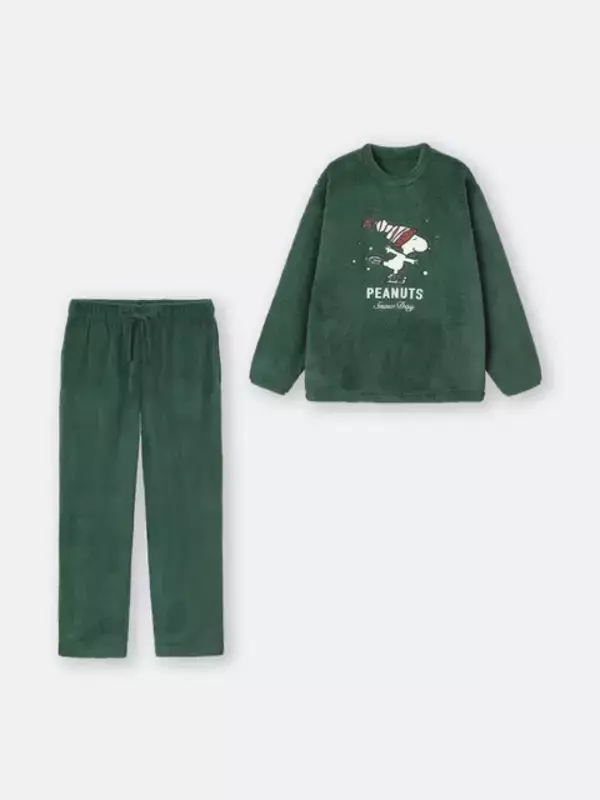 「GUの「スヌーピー」コラボが可愛い！耳が付いたマシュマロフィールパーカなど、ラウンジウェア全10種を展開」の画像