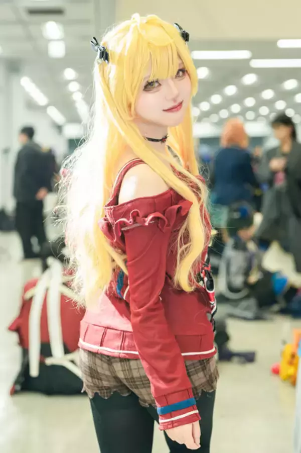 「【コスプレ】マリン船長に花芽なずな、兎鞠まりなど人気VTuberが勢揃い！「アコスタ池袋」で出会った美女レイヤー8選【写真37枚】」の画像