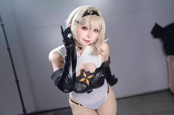 「【コスプレ】冬コミケを彩る美女レイヤー13選！ゲーム・アニメ・VTuberなどバラエティ豊か【写真59枚】」の画像