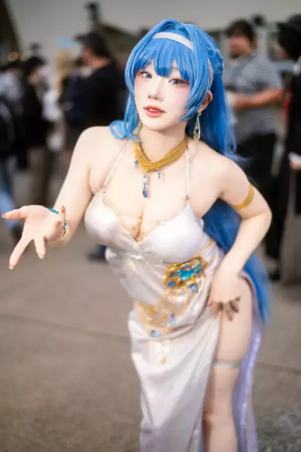 「【コスプレ】まるで実写版のようなクオリティ！台湾に集結した『NIKKE』美女レイヤーが完璧な曲線美と超絶スタイルで魅せる【写真29枚」の画像