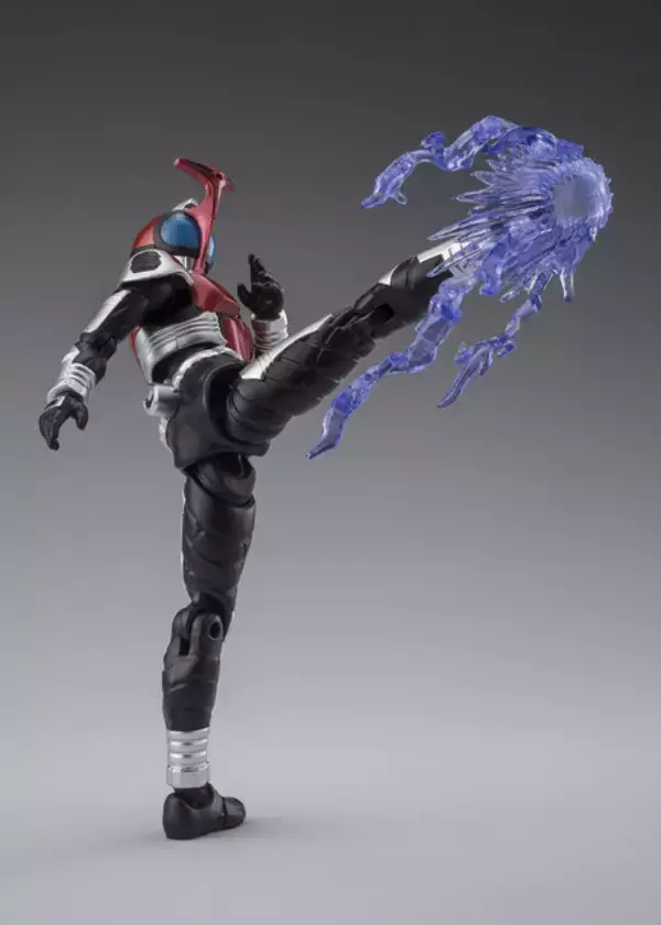 「食玩「掌動EXCEED 仮面ライダー2」でカブト、ガタックら4体が可動フィギュア化！「おばあちゃんが言っていた…」やライダーキックもバッチリ決まる」の画像