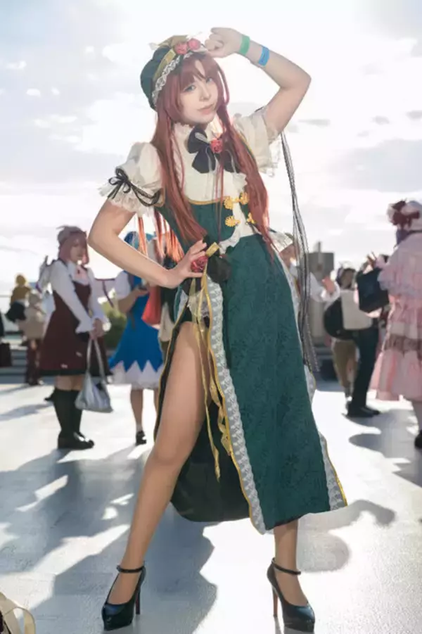 「【コスプレ】チャイナドレスから伸びる美脚がダイナミック！『東方』紅美鈴の美女レイヤーがカッコ良すぎた【写真9枚】」の画像