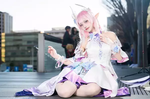 「【コスプレ】儚くも神々しい美貌がここに！優雅なドレスが似合う『崩スタ』キュレネの美女レイヤーにうっとり【写真8枚】」の画像