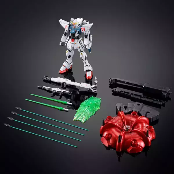 「ガンプラ「MG ガンダムF91 Ver.2.0［チタニウムフィニッシュ］」が再販！決戦シーンを再現できる「ラフレシア型台座」も付属」の画像