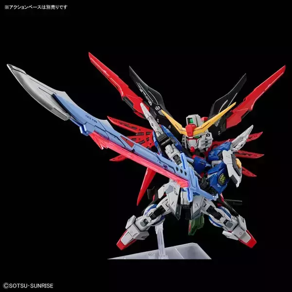 「新作ガンプラ「MGSD デスティニーガンダム」いよいよ発売！「光の翼」を広げた姿も抜群のカッコ良さ」の画像