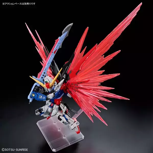 「新作ガンプラ「MGSD デスティニーガンダム」いよいよ発売！「光の翼」を広げた姿も抜群のカッコ良さ」の画像