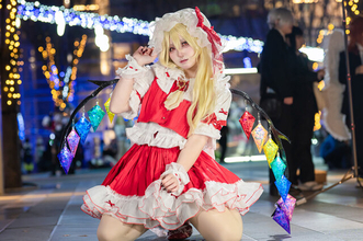 【コスプレ】愛らしさと狂気が混じり合った表情に見惚れる！『東方Project』フランの妖艶な魅力がすごい【写真9枚】