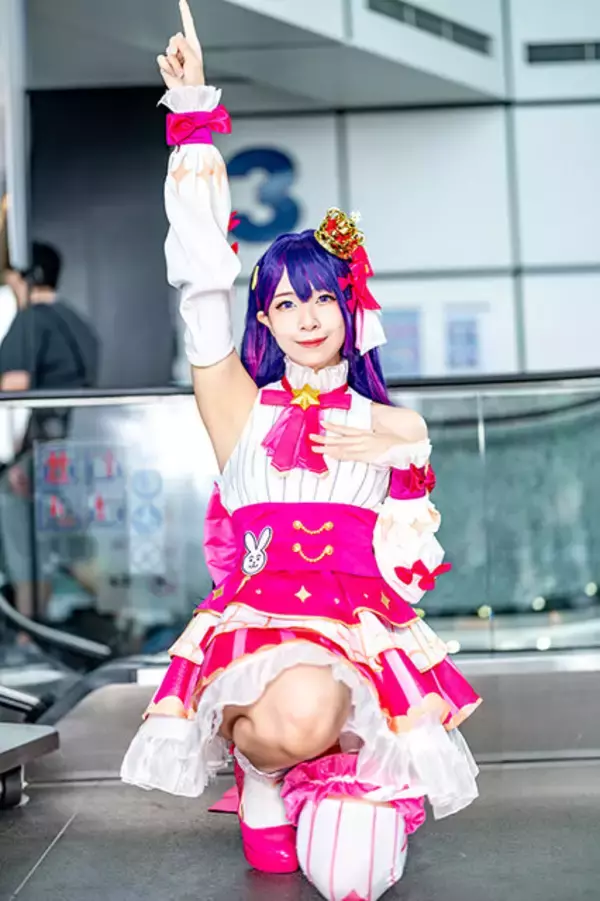 「【コスプレ】「【推しの子】」星野アイは東南アジアでも一番星！マレーシア美女レイヤーがポーズを完コピしてみた【写真9枚】」の画像