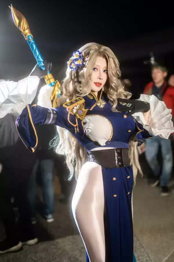 「【コスプレ】完璧なプロポーションでスリットから覗く美脚がすごい！『ブラウンダスト2』ダリアンを見事に再現した台湾美女【写真7枚】」の画像