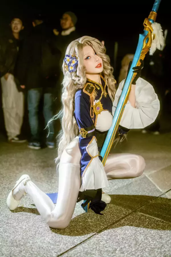 「【コスプレ】完璧なプロポーションでスリットから覗く美脚がすごい！『ブラウンダスト2』ダリアンを見事に再現した台湾美女【写真7枚】」の画像