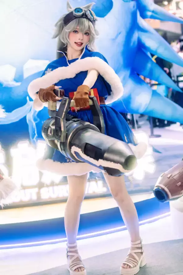 「【コスプレ】台湾屈指の人気レイヤーの透明感に心奪われそう！ミニ丈ワンピの『ホワサバ』ジャスミンが可愛すぎた【台北ゲームショウ2026】」の画像