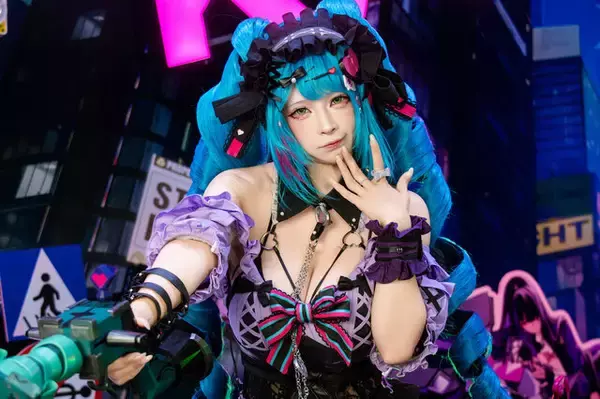 【コスプレ】日中美女レイヤーと距離が近すぎてドキドキが止まらない！バイク×美女で話題の『チェイシング・カレイドライダー』レポ【写真41枚】