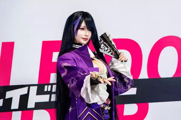 「【コスプレ】日中美女レイヤーと距離が近すぎてドキドキが止まらない！バイク×美女で話題の『チェイシング・カレイドライダー』レポ【写真41枚】」の画像